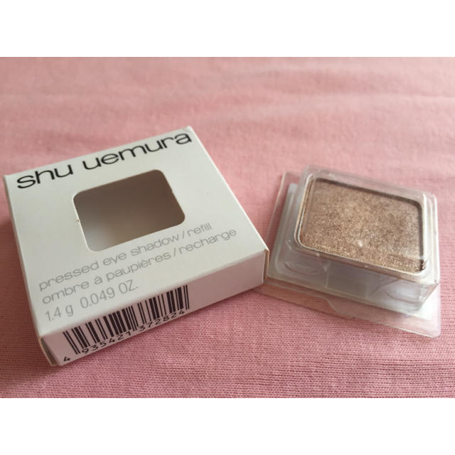 shu uemura(シュウウエムラ)のshu uemuraアイシャドウ  コスメ/美容のベースメイク/化粧品(アイシャドウ)の商品写真