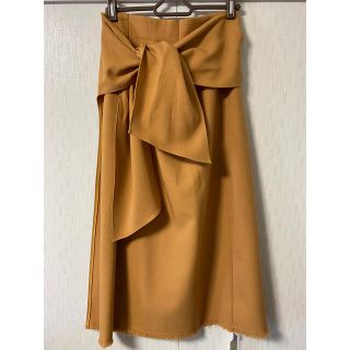 エミアトリエ(emmi atelier)の【新品】【タグあり】emmi スカート　定価17000円(ひざ丈スカート)