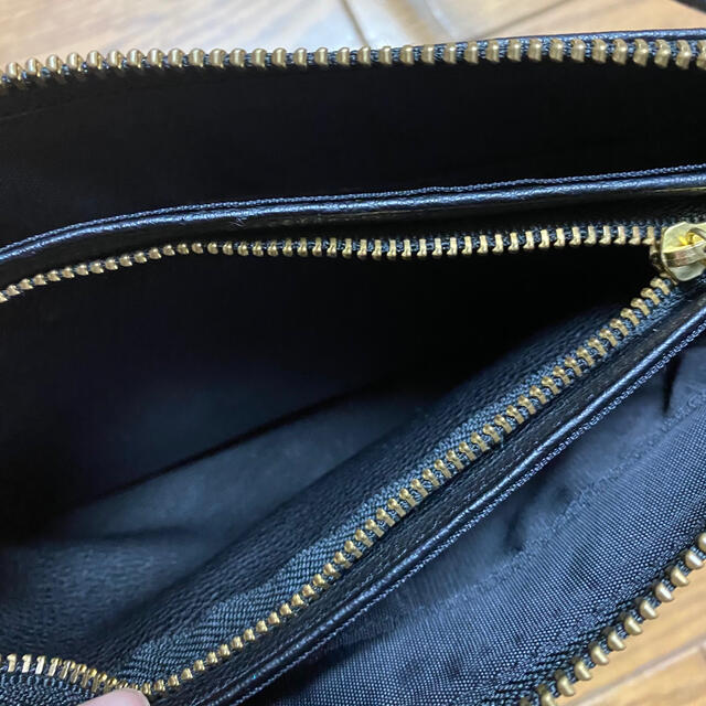 MARY QUANT(マリークワント)のマリクワ マリークヮント ショルダーバッグ 財布 ウォレット ブラック 黒 花 レディースのバッグ(ショルダーバッグ)の商品写真