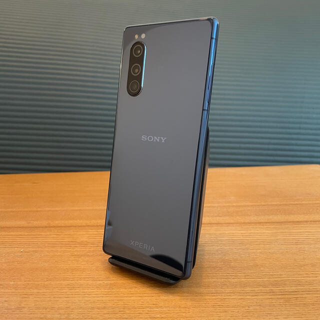 SONY(ソニー)の【純正カバー付】Xperia 5 ブルー SIMフリーDual SIM スマホ/家電/カメラのスマートフォン/携帯電話(スマートフォン本体)の商品写真