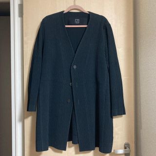 イッセイミヤケ(ISSEY MIYAKE)のオムプリッセ　ノーカラーロングジャケット(ノーカラージャケット)