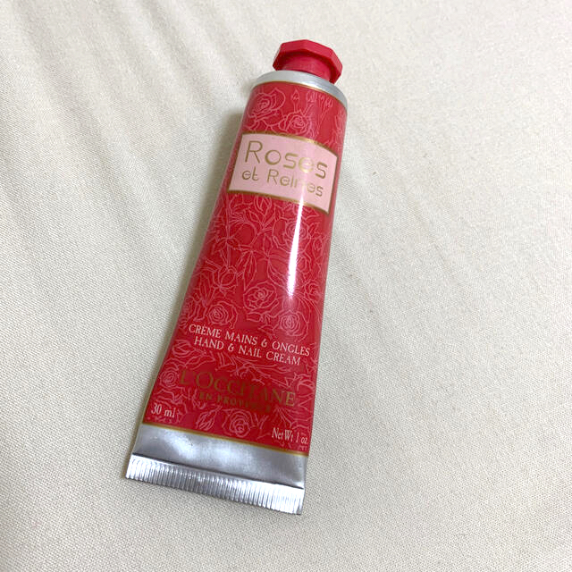 L'OCCITANE(ロクシタン)のロクシタン　ベルベットハンド＆ネイルクリーム コスメ/美容のボディケア(ハンドクリーム)の商品写真