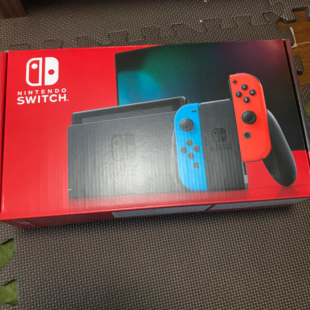 新型　Nintendo switch ネオン