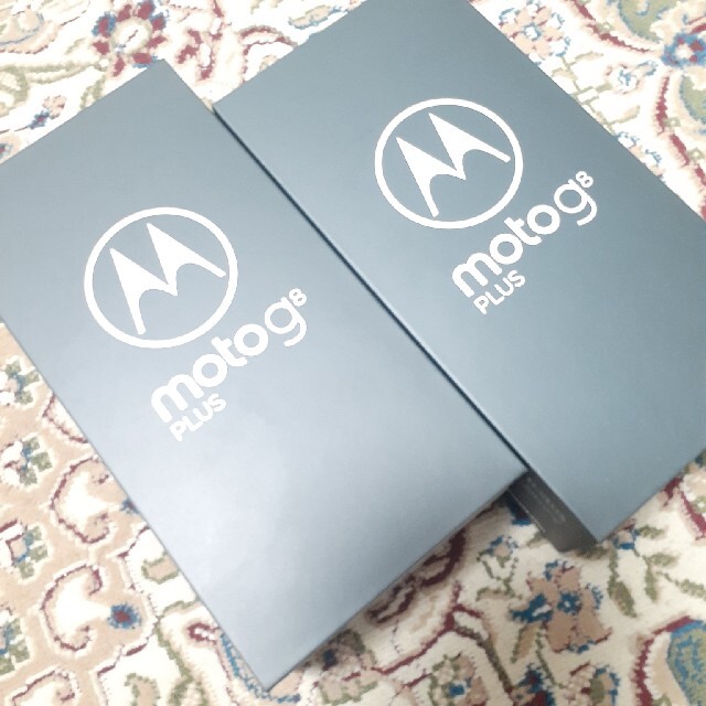 【新品未開封・送料無料】moto g8 plus ポイズンベリースマホ/家電/カメラ