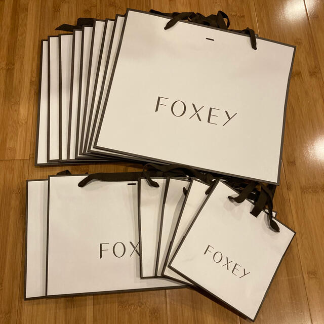 FOXEY(フォクシー)のフォクシー◇ショッパーセット　紙袋 レディースのバッグ(ショップ袋)の商品写真