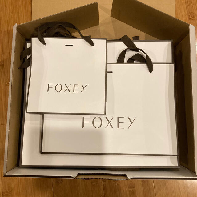 FOXEY(フォクシー)のフォクシー◇ショッパーセット　紙袋 レディースのバッグ(ショップ袋)の商品写真