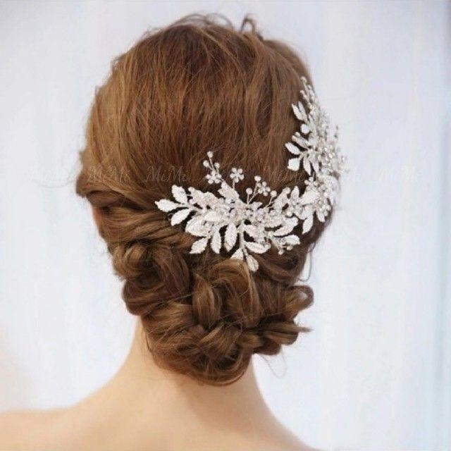 新品☆ヘッドドレス ヘアアクセサリー ブライダル シルバー 結婚式 ウエディング レディースのフォーマル/ドレス(ウェディングドレス)の商品写真