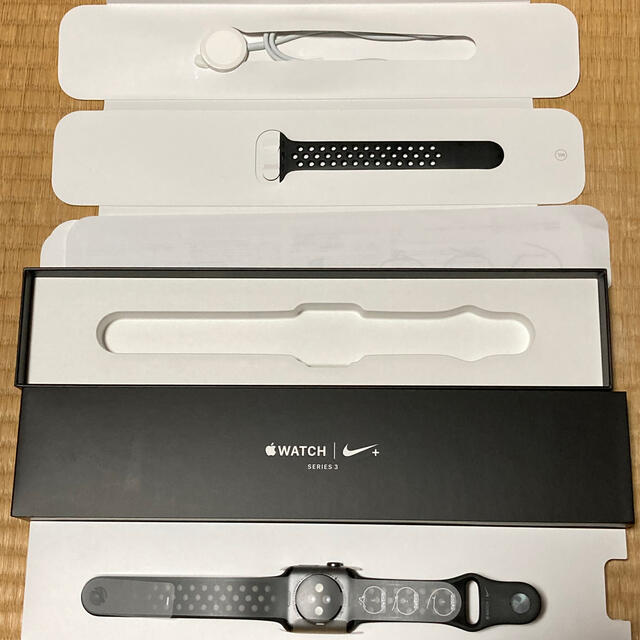 Apple Watch(アップルウォッチ)のApple Watch Series 3 Nike 38mm メンズの時計(腕時計(デジタル))の商品写真