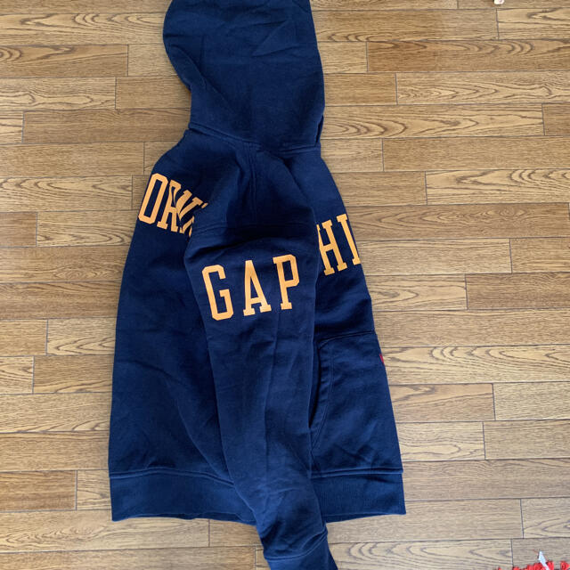 GAP(ギャップ)のGAP スウェットパーカー　セット　めぐやん様専用 レディースのトップス(パーカー)の商品写真