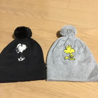 ギャップキッズ(GAP Kids)のキッズ ニット帽 スヌーピー 黒とグレー 新品 ２点セット(帽子)