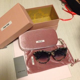 ミュウミュウ(miumiu)のmiumiu♡新品未使用サングラス♡(サングラス/メガネ)