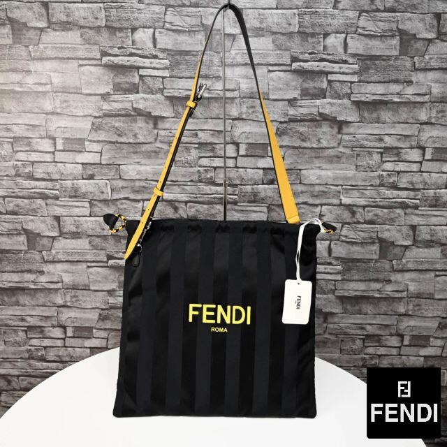 新品 FENDI パック スリムクラッチ ミディアム - ショルダーバッグ