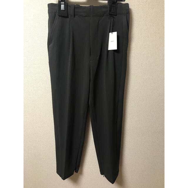 1LDK SELECT(ワンエルディーケーセレクト)のstein ONE TUCK TRACK EASY TROUSERS メンズのパンツ(スラックス)の商品写真