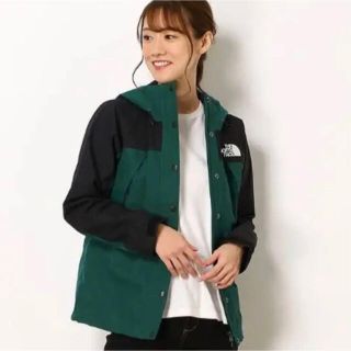 ザノースフェイス(THE NORTH FACE)のレア色美品 ノースフェイス　マウンテンライトジャケット　マウンテンパーカー　M(ナイロンジャケット)