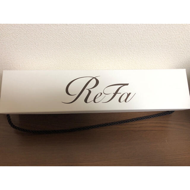 ReFa(リファ)の【hyyupi様専用】リファビューテックストレートアイロン《新品 未使用品》 スマホ/家電/カメラの美容/健康(ヘアアイロン)の商品写真