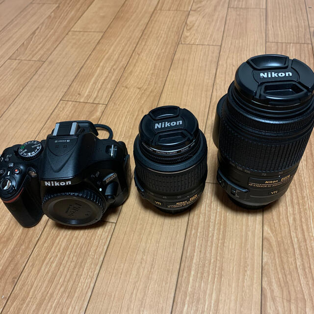 Nikon D5200 ダブルズームキット(オマケ多数) Nikon D5200 ダブルズームキット(オマケ多数)