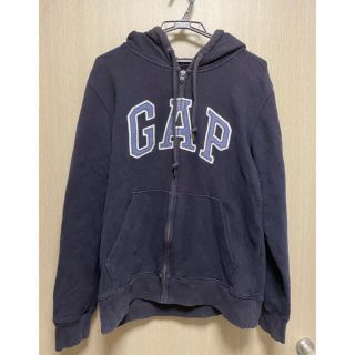 ギャップ(GAP)の【12月中旬に処分します。送料込み】GAP 黒　ロゴパーカー　メンズMサイズ(パーカー)