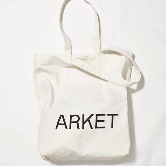 H&M(エイチアンドエム)の日本未上陸　H&Mグループ新ブランド　ARKET Canvas Tote レディースのバッグ(トートバッグ)の商品写真