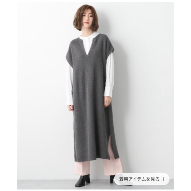 apart by lowrys(アパートバイローリーズ)の美品　☆ 7GアゼロングVベストワンピース レディースのワンピース(ロングワンピース/マキシワンピース)の商品写真