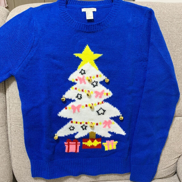 FOREVER 21(フォーエバートゥエンティーワン)のアグリーセーター レディースのトップス(ニット/セーター)の商品写真