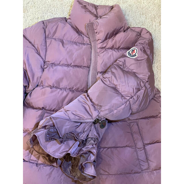 MONCLER(モンクレール)の【美品】MONCLER キッズ　女の子　4歳 キッズ/ベビー/マタニティのキッズ服女の子用(90cm~)(ジャケット/上着)の商品写真