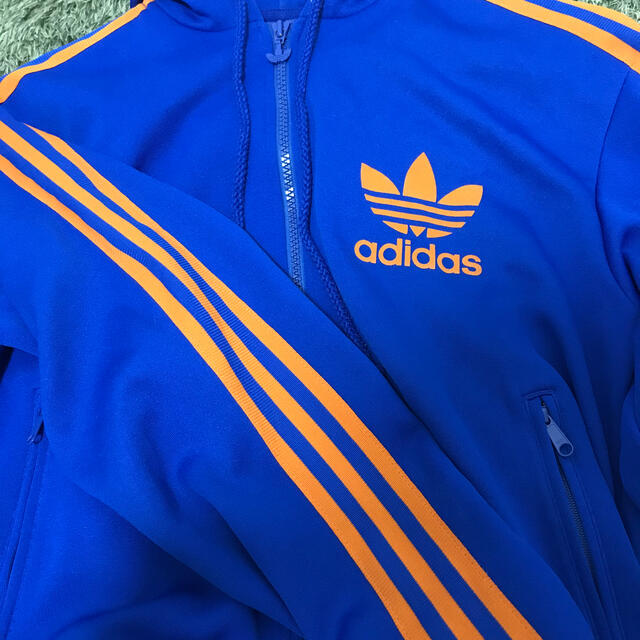 adidas(アディダス)のadidasジャージ高配色　セール中 レディースのトップス(カーディガン)の商品写真