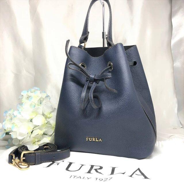 【FURLA】ショルダーバッグ　巾着