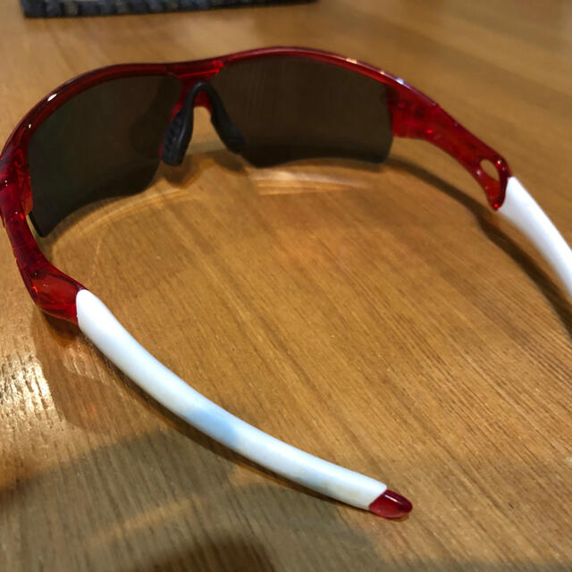 Oakley(オークリー)のoakley Rader red スポーツ/アウトドアのスポーツ/アウトドア その他(その他)の商品写真