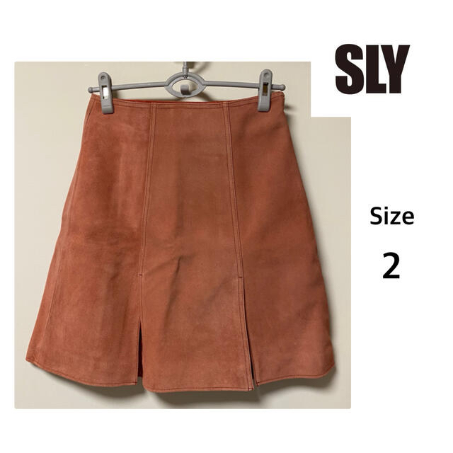 SLY(スライ)の値下げ【新品/未使用】SLY  スライ  SLIT LEATHER SK レディースのスカート(ひざ丈スカート)の商品写真