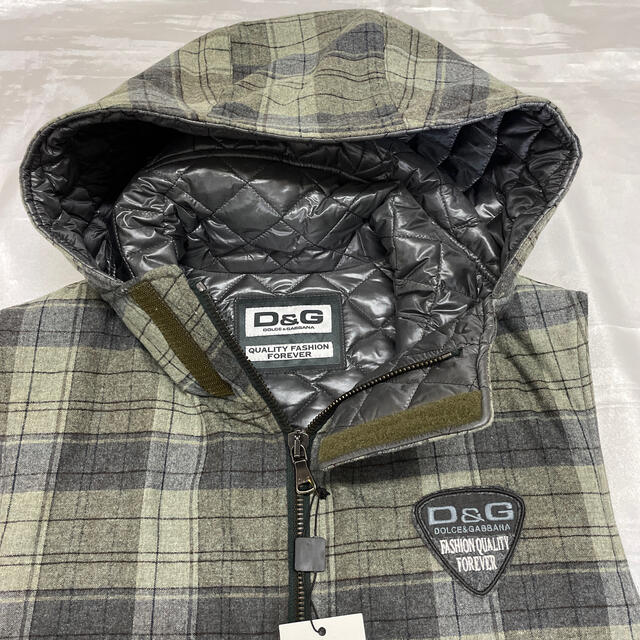 D&G(ディーアンドジー)のD＆G キルティング　ベスト　チェック　ダウンベストドルガバ   メンズのジャケット/アウター(ダウンベスト)の商品写真