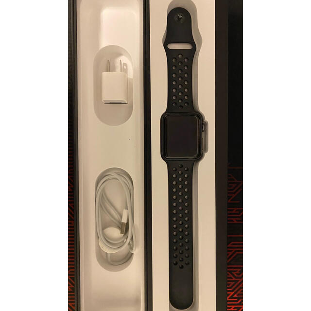 Apple Watch(アップルウォッチ)のApple watch 3 NIKE GPSモデル スペースグレー 42mm メンズの時計(腕時計(デジタル))の商品写真