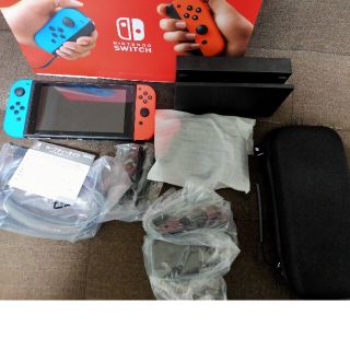 ニンテンドースイッチ(Nintendo Switch)の【美品】Nintendo Switch 本体＆ケース　中古(家庭用ゲーム機本体)