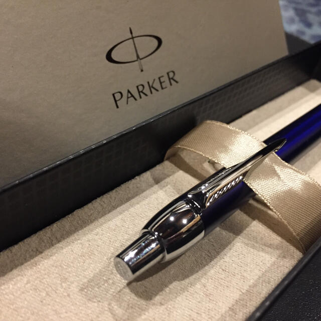 Parker(パーカー)の新品未使用 PARKERパーカー ボールペン ギフト 贈り物 インテリア/住まい/日用品の文房具(ペン/マーカー)の商品写真