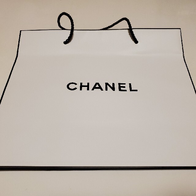 CHANEL(シャネル)のCHANEL紙袋 レディースのバッグ(ショップ袋)の商品写真