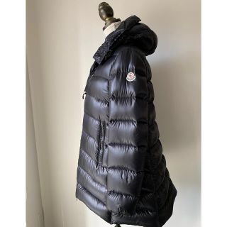 モンクレール(MONCLER)のモンクレール　ブラックスイエンダウンコート(ダウンコート)