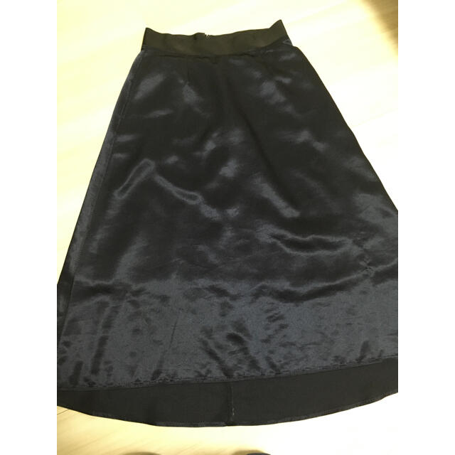 BARNYARDSTORM(バンヤードストーム)のバーンヤードストーム　ミモレ　スカート  サテン レディースのスカート(その他)の商品写真
