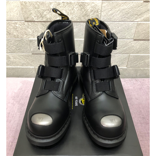 W)taps(ダブルタップス)のWTAPS x DR. MARTENS 1460 STOMPER メンズの靴/シューズ(ブーツ)の商品写真