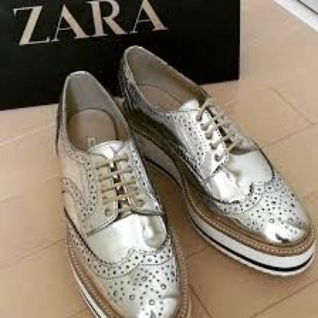 ZARA(ザラ)のZARAシルバーシューズ レディースの靴/シューズ(ローファー/革靴)の商品写真