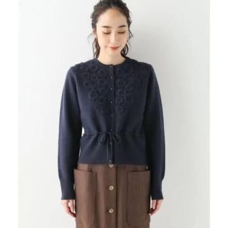 イエナ(IENA)のIENA seseハンド刺繍カーディガン　ネイビー(カーディガン)