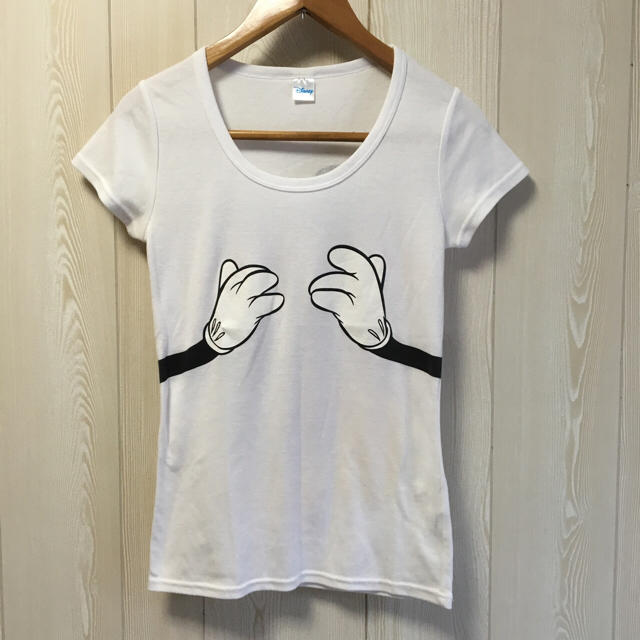Disney ミッキーの手繋ぎtシャツの通販 By よぷ S Shop ディズニーならラクマ