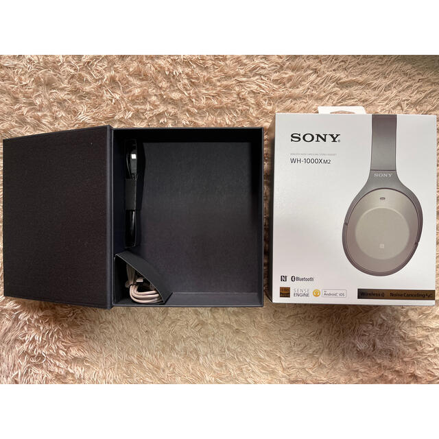 SONY(ソニー)の美品 SONY WH-1000XM2(NM) スマホ/家電/カメラのオーディオ機器(ヘッドフォン/イヤフォン)の商品写真