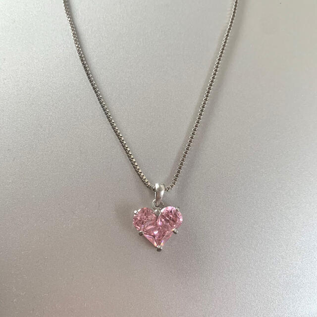 Lochie(ロキエ)のpink heart necklace ハンドメイドのアクセサリー(ネックレス)の商品写真