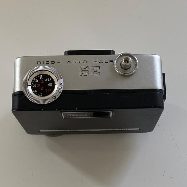 RICOH(リコー)の最終値下げ‼️リコー  SE  フィルムカメラ スマホ/家電/カメラのカメラ(フィルムカメラ)の商品写真