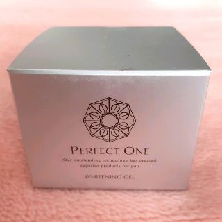 パーフェクトワン(PERFECT ONE)の新品未開封　パーフェクトワン　薬用ホワイトニングジェル　75g(オールインワン化粧品)