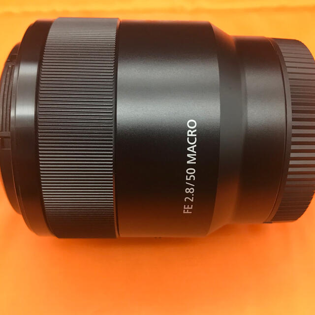 SONY(ソニー)のSEL50M28 FE 50mm F2.8 Macro 美品 スマホ/家電/カメラのカメラ(レンズ(単焦点))の商品写真