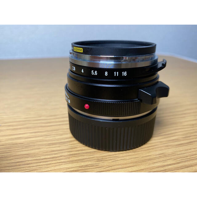 フォクトレンダー　40mm f1.4 sc Eマウントアダプター付き スマホ/家電/カメラのカメラ(レンズ(単焦点))の商品写真