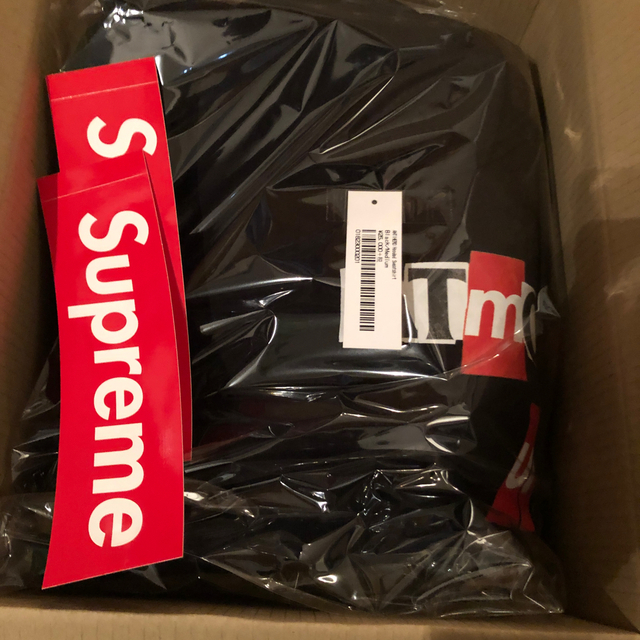 Supreme(シュプリーム)のSupreme®/ANTIHERO® Hooded Sweatshirt  メンズのトップス(パーカー)の商品写真