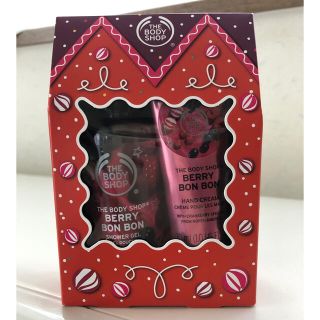 ザボディショップ(THE BODY SHOP)の【新品】ギフトボックス　ハンドクリーム&ボディソープ(ハンドクリーム)