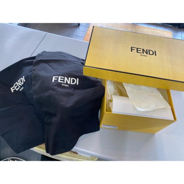 FENDI(フェンディ)のFENDI モンスター シューズ 未使用品 メンズの靴/シューズ(その他)の商品写真