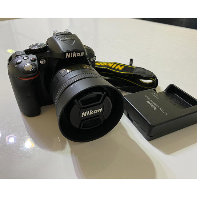 Nikon D5300 と単焦点レンズ（35mm)セット